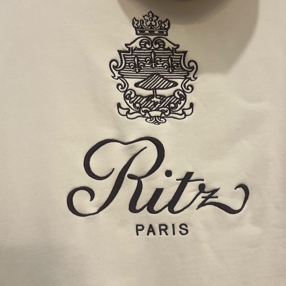Frame X Ritz Paris Crest Unisex Hoodie Sweatshirt in Cream, Size Small - Picture 8 of 9